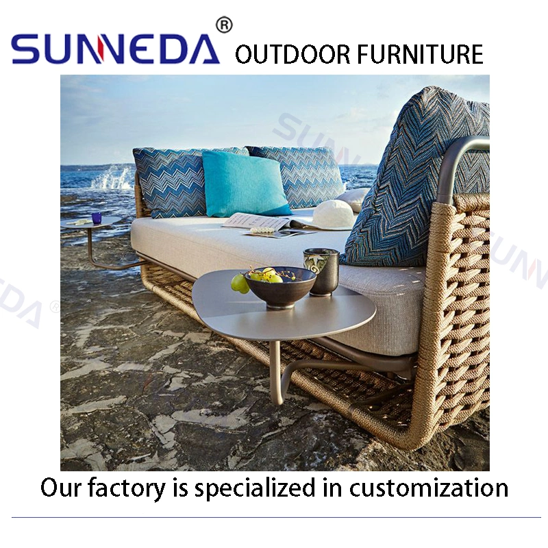 Outdoor Hot-Selling Simple Leisure Splicing Sun Daybed with Acrylic Cushion